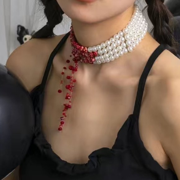Bloody Pearl Necklace - Vampire Accessories for Party,Dripping Blood Dripping - Picture 1 of 2